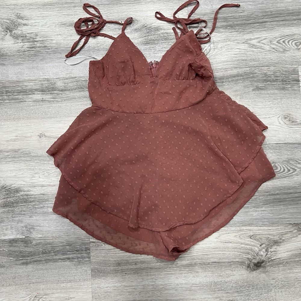 SHEIN Tiered Ruffle Romper Tie Strap Sleeveless Textured Mauve Pink Size L